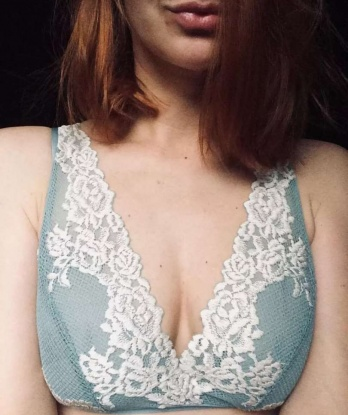 Анкета проститутки Агриппина - город Семендер, 29 лет, №7040